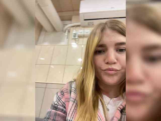 Anetta28's live stream