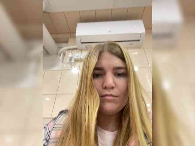 Anetta28 webcam