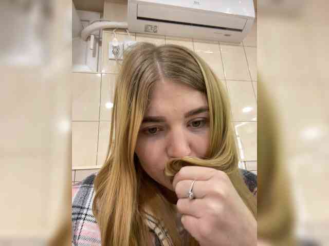 Anetta28 webcam