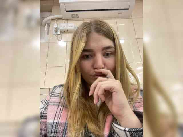 Anetta28 webcam