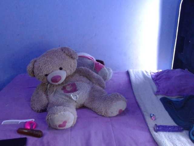 Andreitha live cam preview