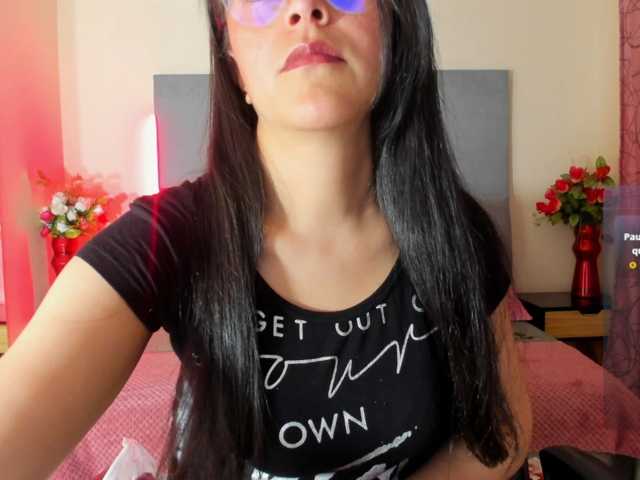 cristina-whitee live cam on BongaCams