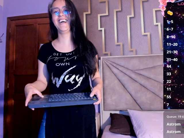 cristina-whitee live cam preview