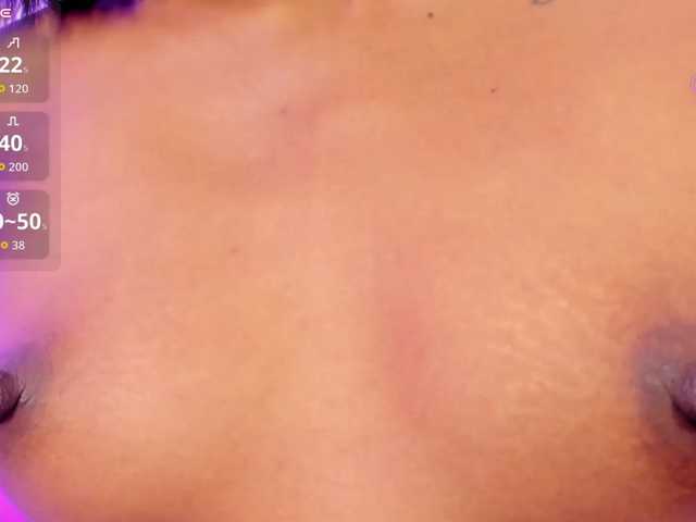 victoriabrown live cam on BongaCams