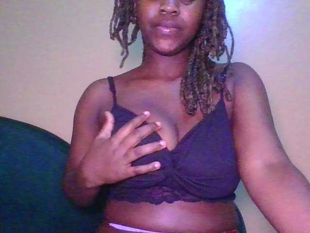 EbonyLustful live cam on BongaCams