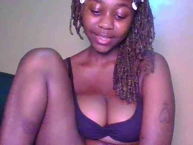 EbonyLustful webcam