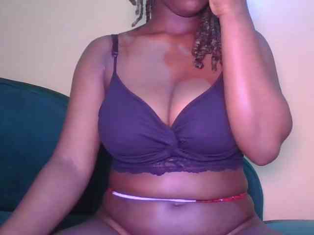 EbonyLustful webcam