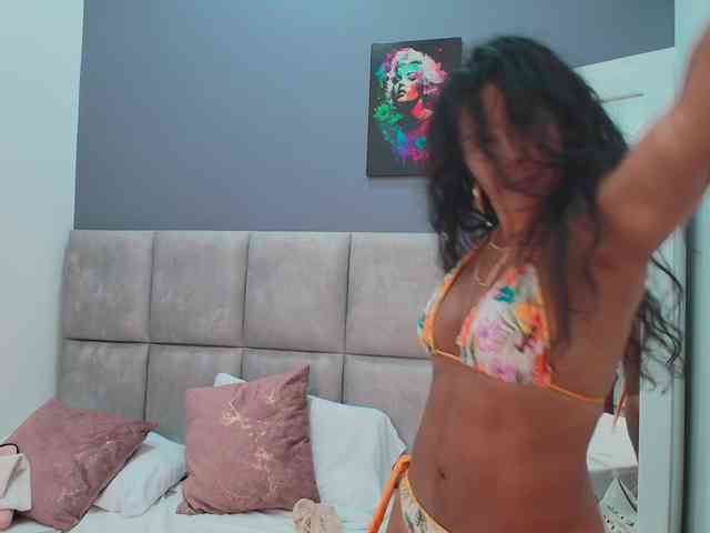 CharlotteRoux webcam