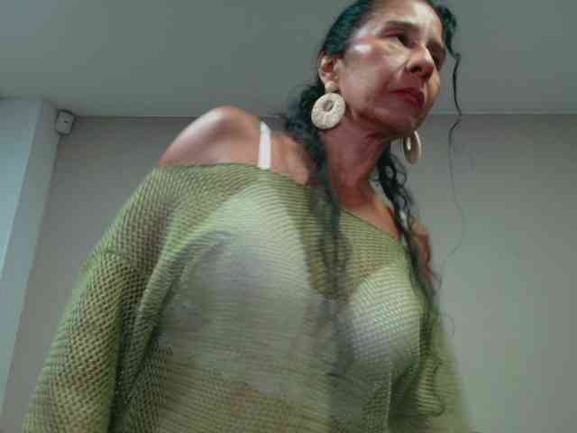 CharlotteRoux webcam
