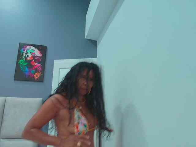 CharlotteRoux webcam