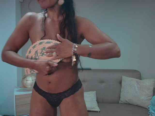 Modelo: CharlotteRoux