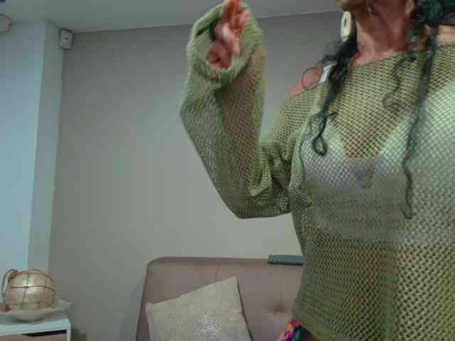 CharlotteRoux webcam