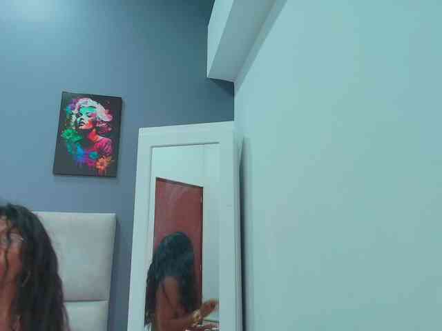 CharlotteRoux webcam