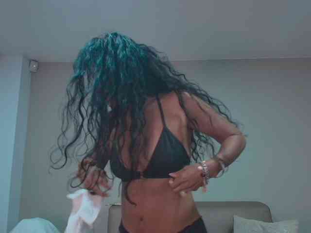 Model: CharlotteRoux
