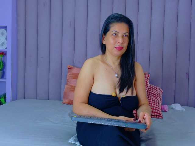 JaylaScott — live female cam