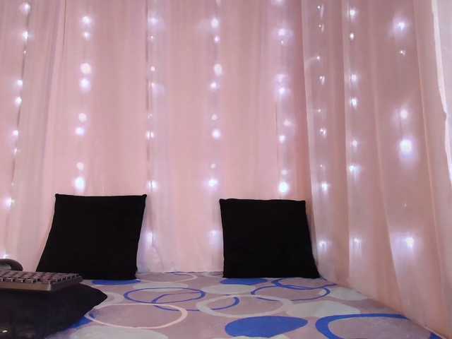 EllieRyder live cam on BongaCams