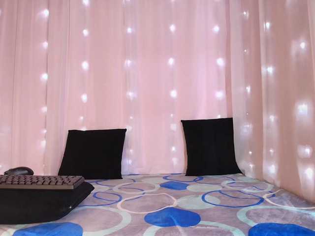 EllieRyder, en directo ahora en BongaCams