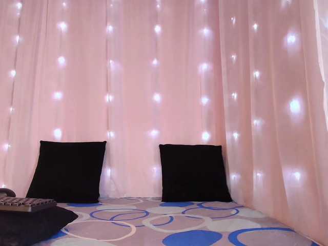 EllieRyder live cam on BongaCams