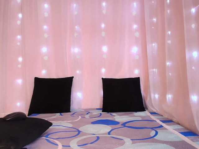 EllieRyder live cam on BongaCams