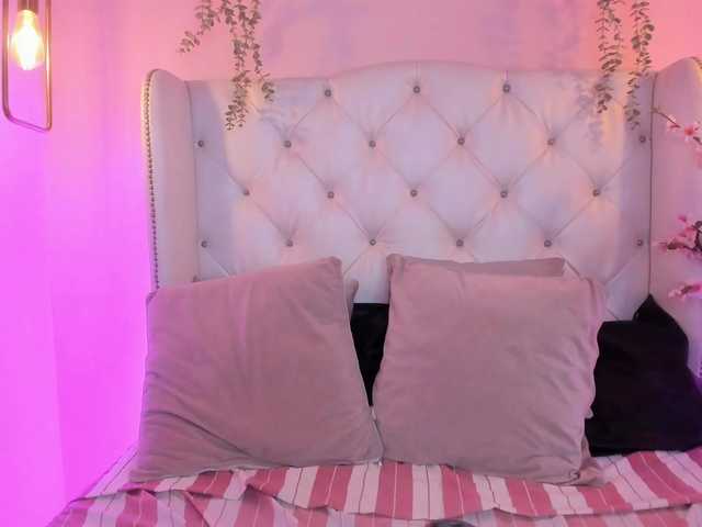 ZoePalacios live cam on BongaCams
