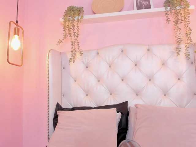 ZoePalacios live cam on BongaCams