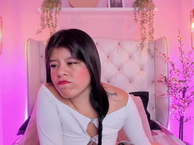 ZoePalacios live cam on BongaCams