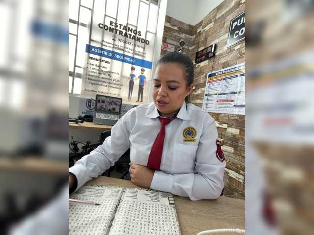 Ariana--7
