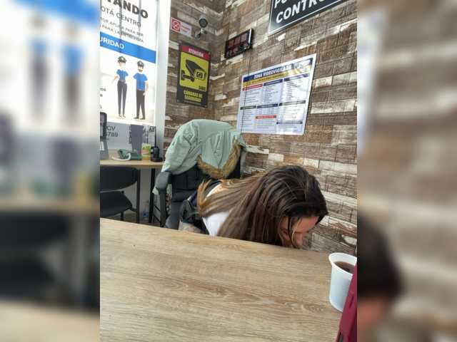 Ariana--7