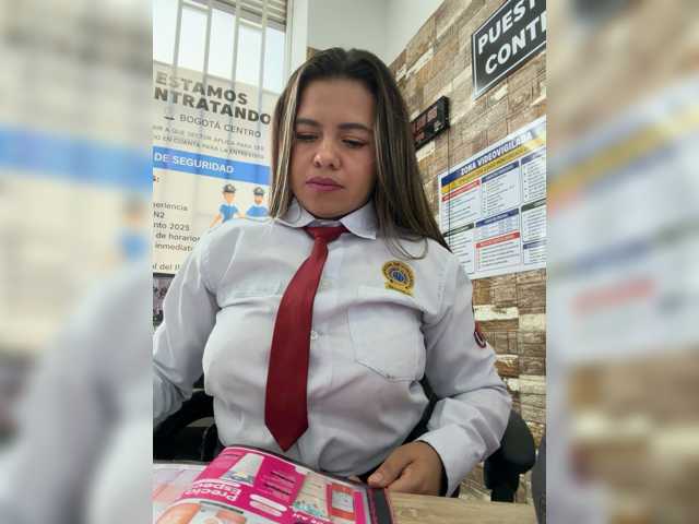Ariana--7