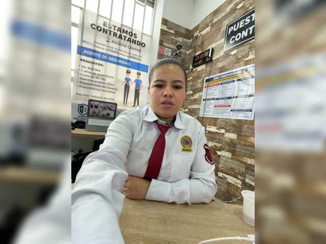Ariana--7