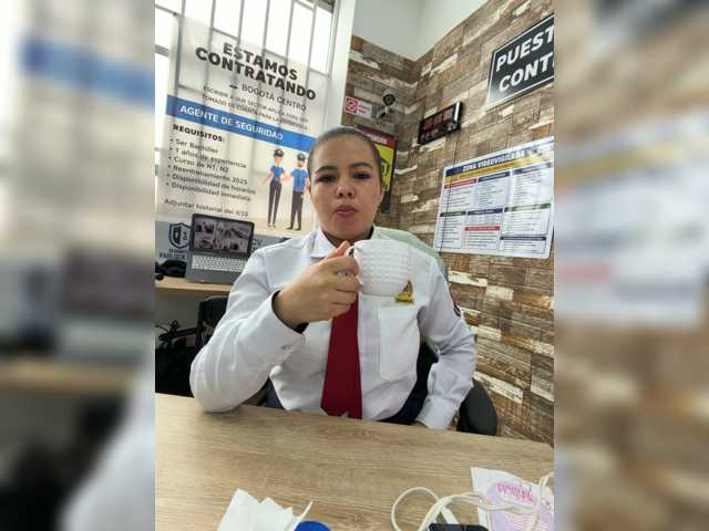 Ariana--7