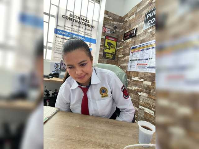 Ariana--7