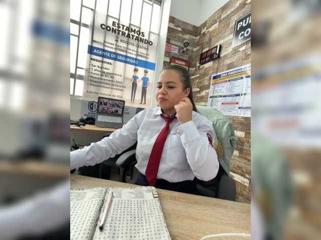 Ariana--7