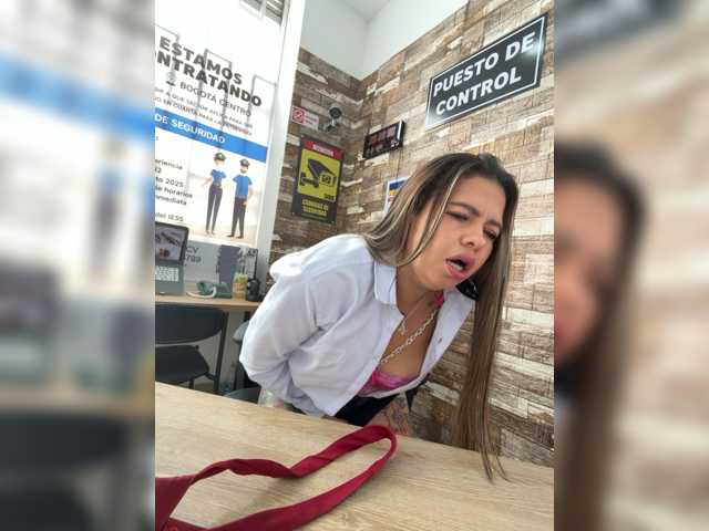 Ariana--7