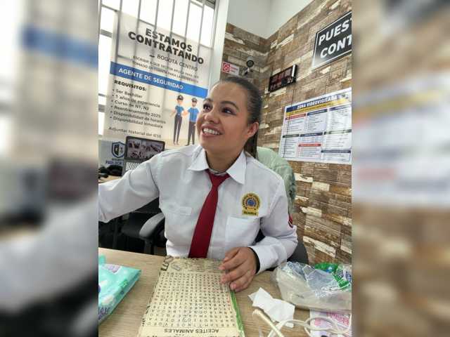 Ariana--7