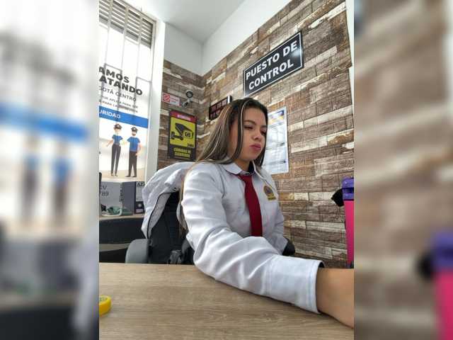 Ariana--7