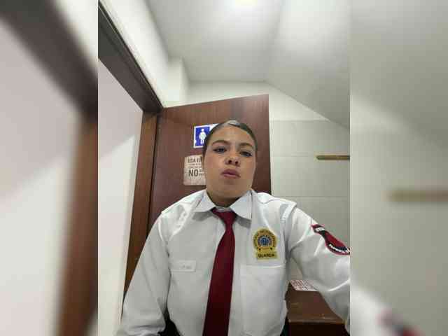 Ariana--7