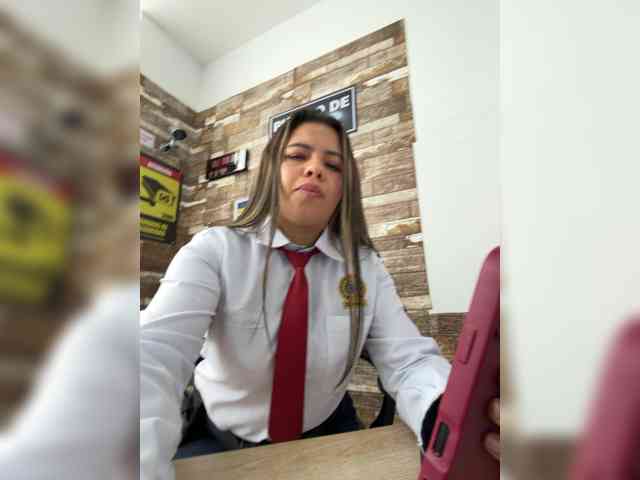 Ariana--7