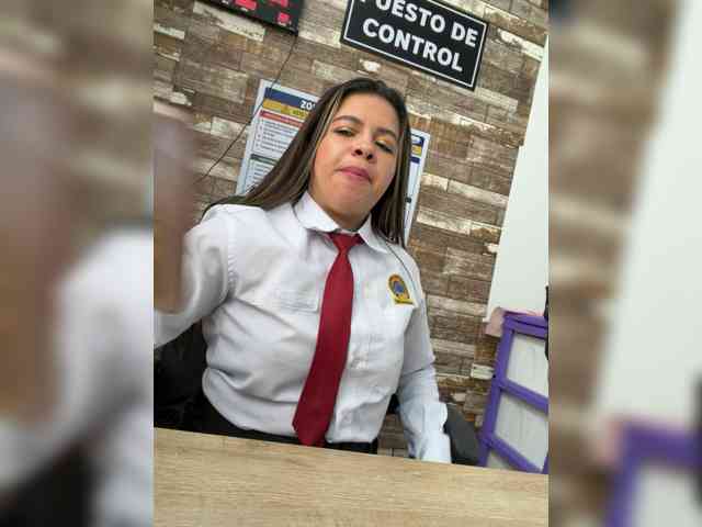 Ariana--7