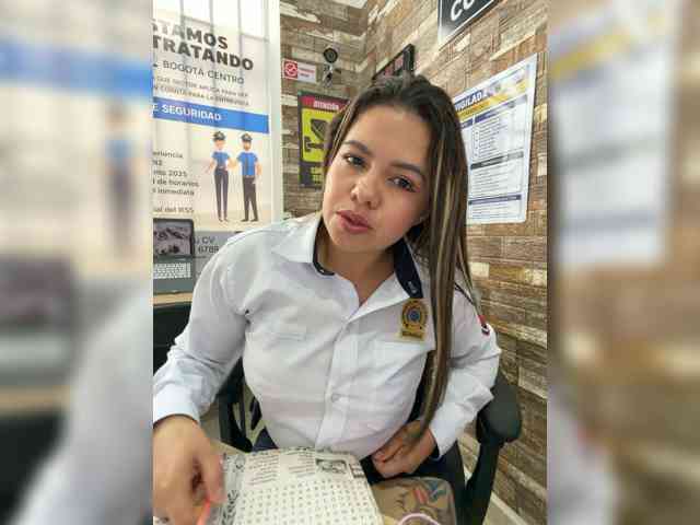 Ariana--7
