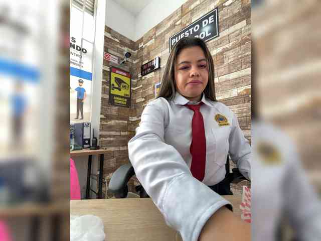 Ariana--7