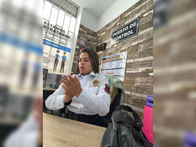 Ariana--7