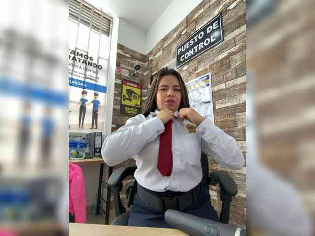 Ariana--7