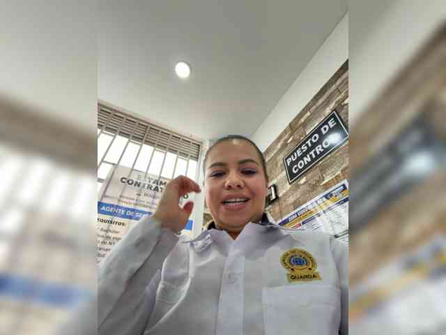 Ariana--7