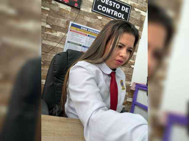 Ariana--7