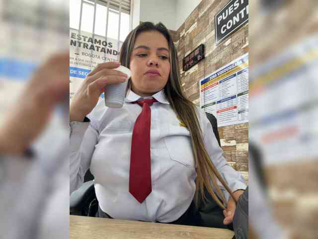 Ariana--7