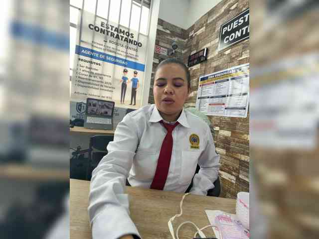 Ariana--7