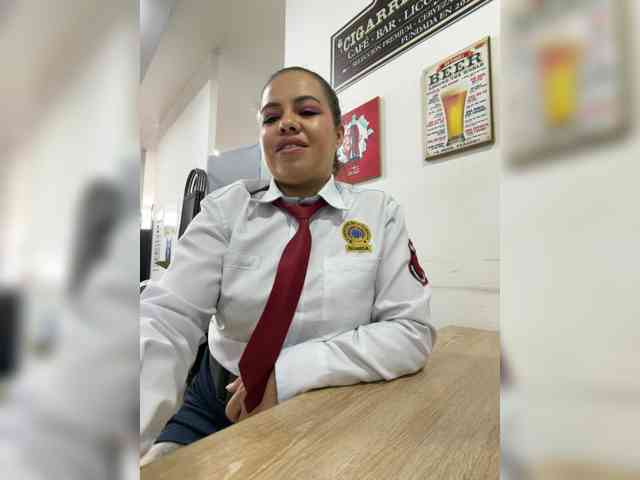 Ariana--7 webcam