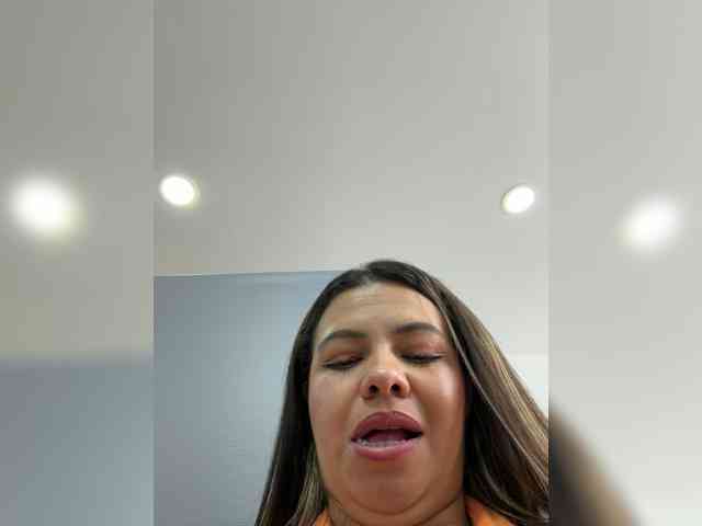 Ariana--7