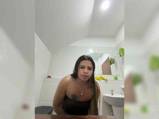 Ariana--7 webcam